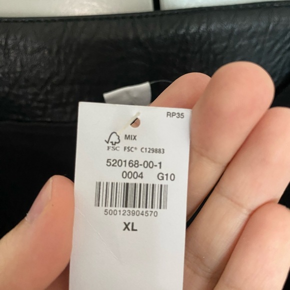 Old Navy Faux Leather Black Miniskirt Zipper Side, Elegant and Feminine NWT XL - Picture 11 of 11